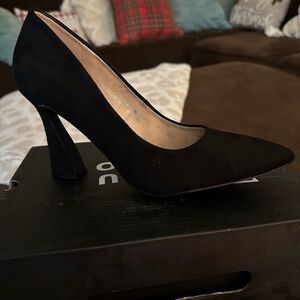 Shu shop black suede heels